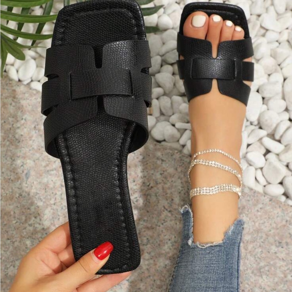 Elegant Black Women's Sandals